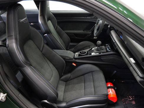 Used 2026 Porsche 911 GT3 RWD image 22