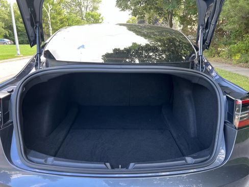 Used 2018 Tesla Model 3 Long Range image 8