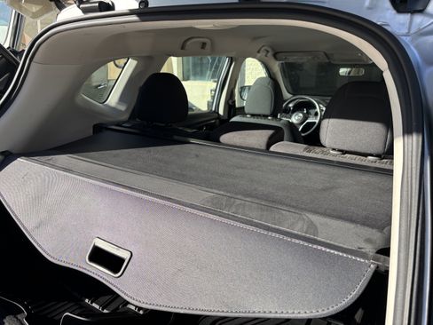 Used 2017 Nissan Rogue S image 62