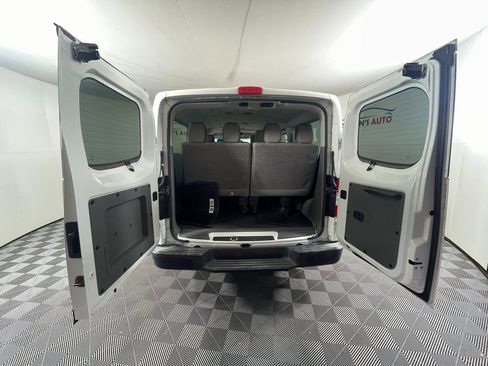 Used 2019 Nissan NV 3500 S image 6
