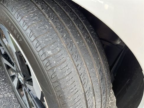 Used 2017 Honda Accord EX image 4