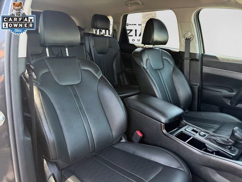 Certified 2024 Kia Sorento S AWD/4WD image 16