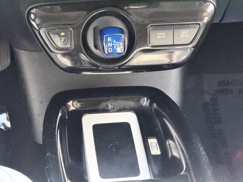 Used 2016 Toyota Prius Two image 17