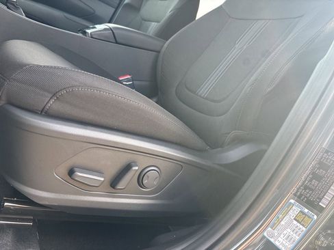 Used 2025 Hyundai Tucson SEL FWD image 31