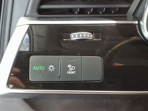 Used 2023 Audi Q7 3.0T Premium Plus w/ Premium Plus Package AWD/4WD image 11
