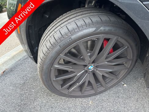 Used 2026 BMW X6 xDrive40i w/ Premium Package image 3