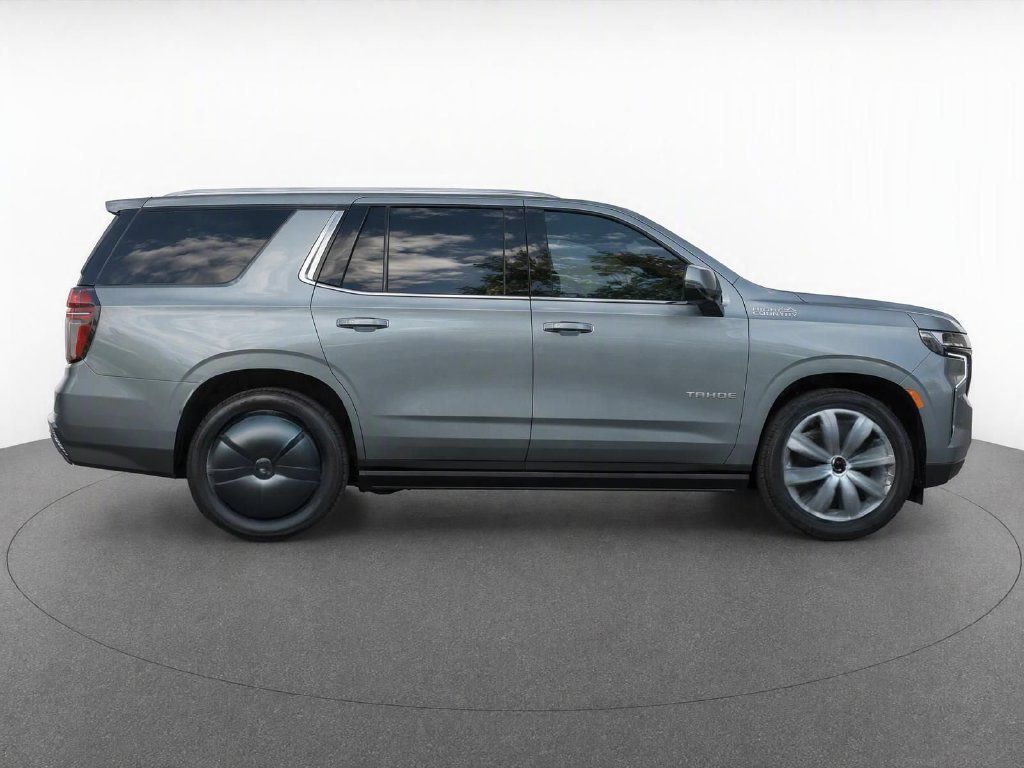 Used 2024 Chevrolet Tahoe High Country w/ Premium Package 2 AWD/4WD image 8
