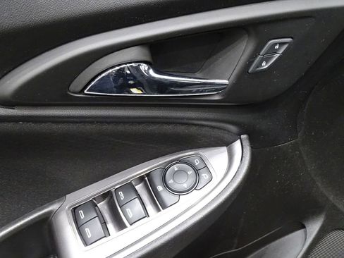 Used 2023 Chevrolet Malibu LT image 17