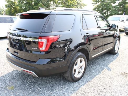 Used 2016 Ford Explorer XLT w/ Equipment Group 202A AWD/4WD image 7