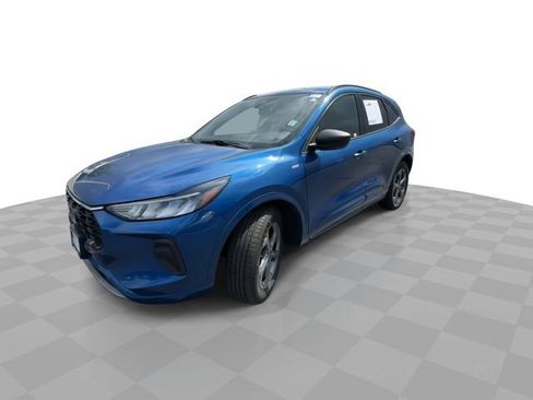 Used 2023 Ford Escape ST-Line AWD/4WD image 4