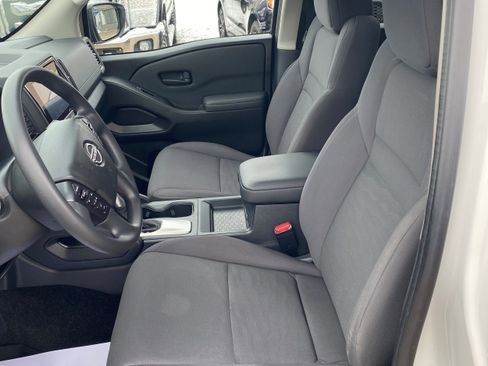 Used 2022 Nissan Frontier S w/ Technology Package image 16