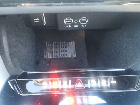 New 2026 Jeep Grand Wagoneer Limited image 9