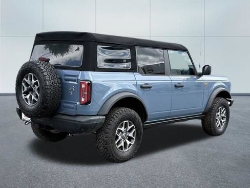 Used 2025 Ford Bronco Badlands AWD/4WD image 3