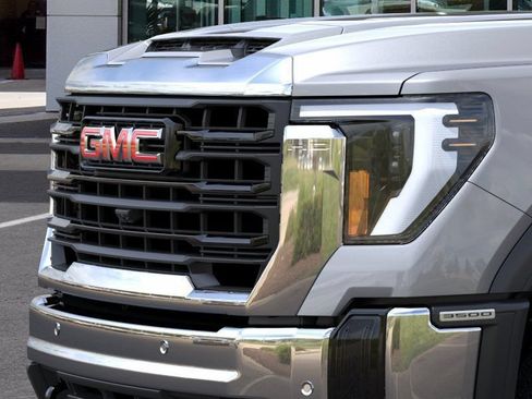New 2026 GMC Sierra 3500 Pro w/ 1SA Pro Safety Plus Package AWD/4WD image 13