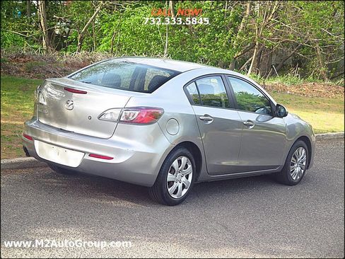 Used 2013 MAZDA MAZDA3 i SV image 23