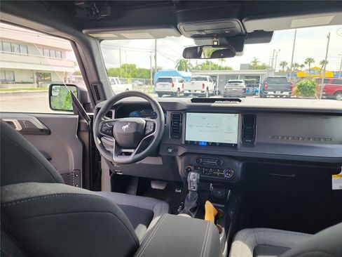 New 2025 Ford Bronco image 23