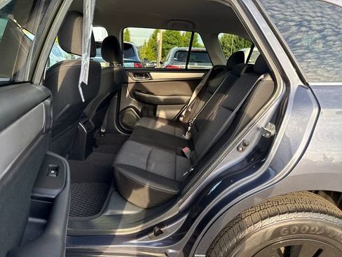 Used 2017 Subaru Outback 2.5i Premium AWD/4WD image 13