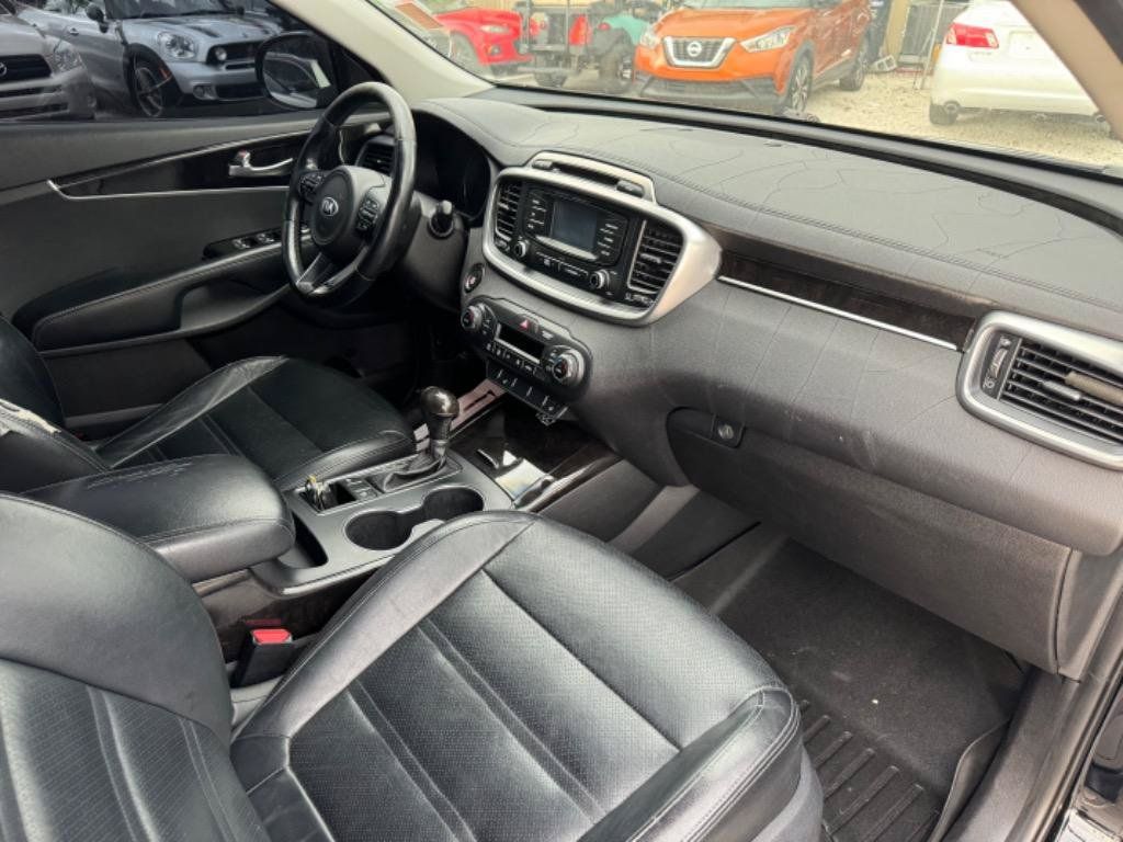 Used 2016 Kia Sorento EX w/ EX Premium Package FWD image 16