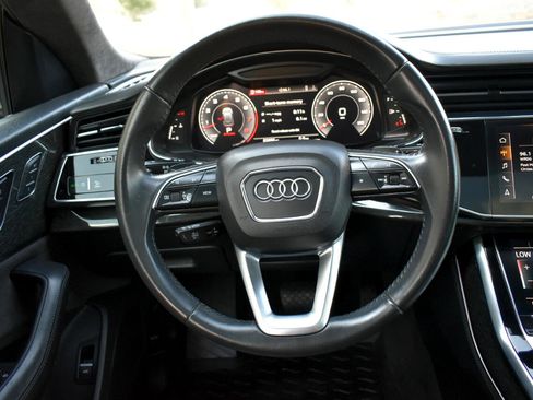 Used 2019 Audi Q8 Prestige w/ Luxury Package image 14