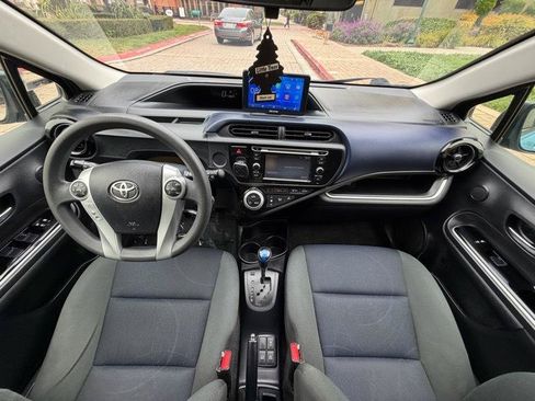 Used 2016 Toyota Prius C Two FWD image 42