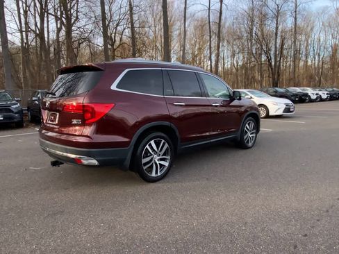 Used 2018 Honda Pilot Touring image 14
