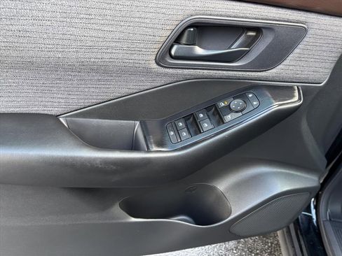 Certified 2023 Nissan Rogue S image 24