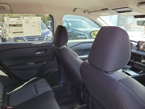 New 2026 Nissan Rogue SV w/ Cold Weather Package FWD image 31