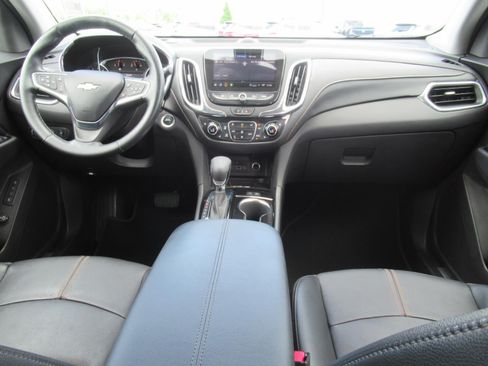 Used 2024 Chevrolet Equinox Premier FWD image 12