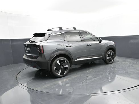 New 2026 Nissan Kicks SR AWD/4WD image 5