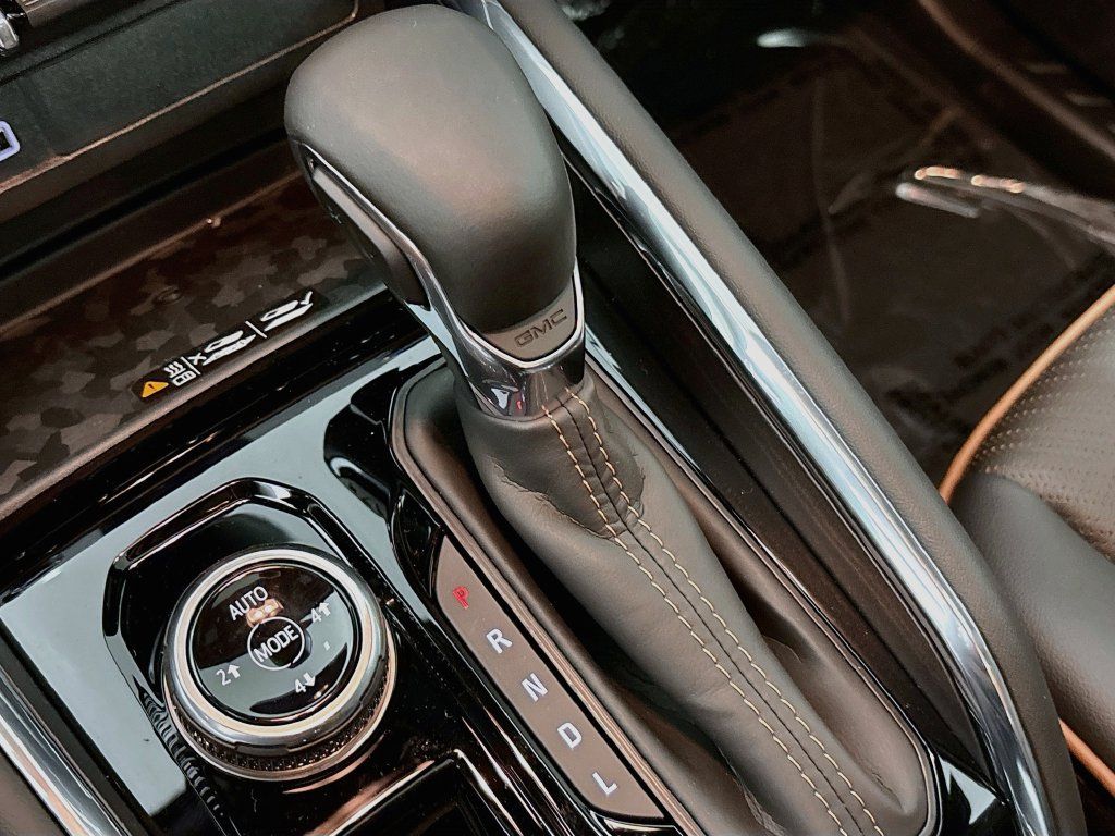 New 2026 GMC Canyon AT4 w/ Nightfall Edition AWD/4WD image 16