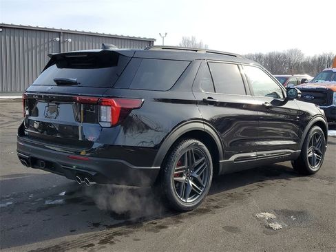 New 2026 Ford Explorer ST w/ Sun And Sound Package image 5