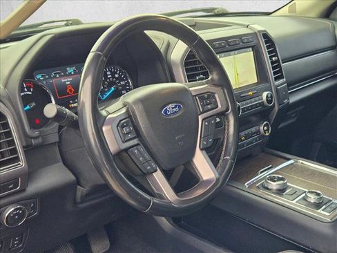 Used 2019 Ford Expedition Platinum image 9