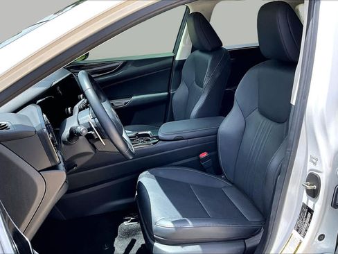 Used 2024 Lexus NX 250 FWD w/ Towing Package (2000 Lbs) image 8