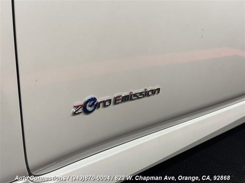 Used 2018 Nissan Leaf SV w/ SV Technology Package image 30