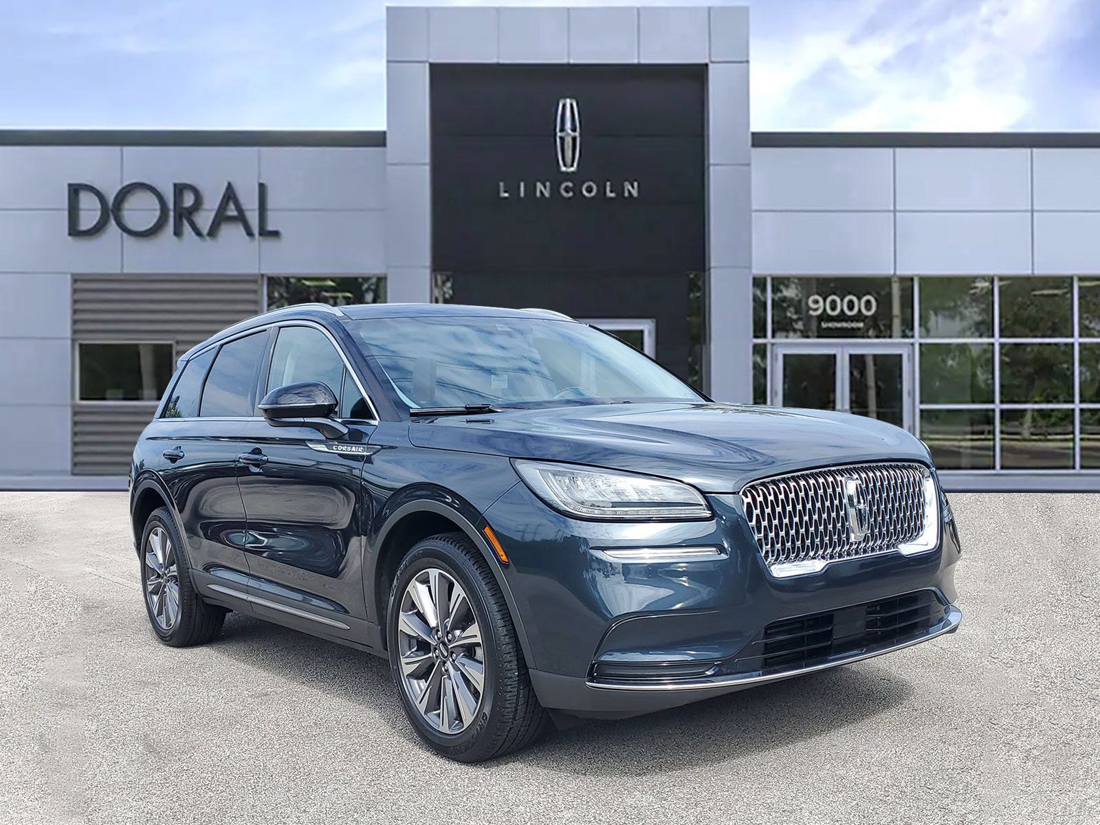 Used 2022 Lincoln Corsair Reserve FWD image 1
