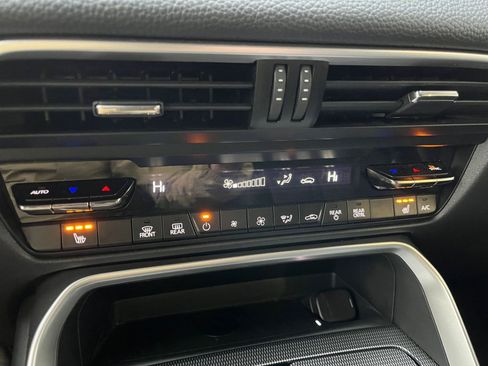 Used 2025 MAZDA CX-70 3.3 Turbo w/ Preferred Package image 25