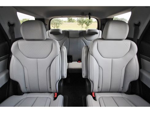 Certified 2025 Hyundai Palisade SEL FWD image 15