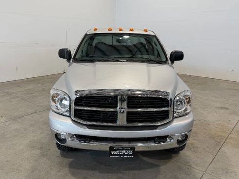 Used 2007 Dodge Ram 3500 Truck SLT w/ Quad Cab Big Horn Value Group image 4