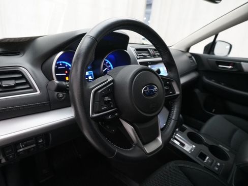 Used 2019 Subaru Outback 2.5i Premium AWD/4WD image 8