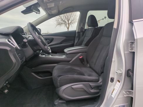 Used 2022 Nissan Murano S image 18