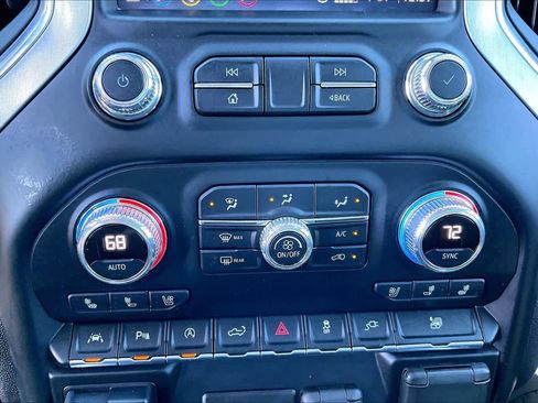 Used 2020 GMC Sierra 1500 SLT image 33