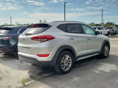 Used 2018 Hyundai Tucson SEL Plus FWD image 3