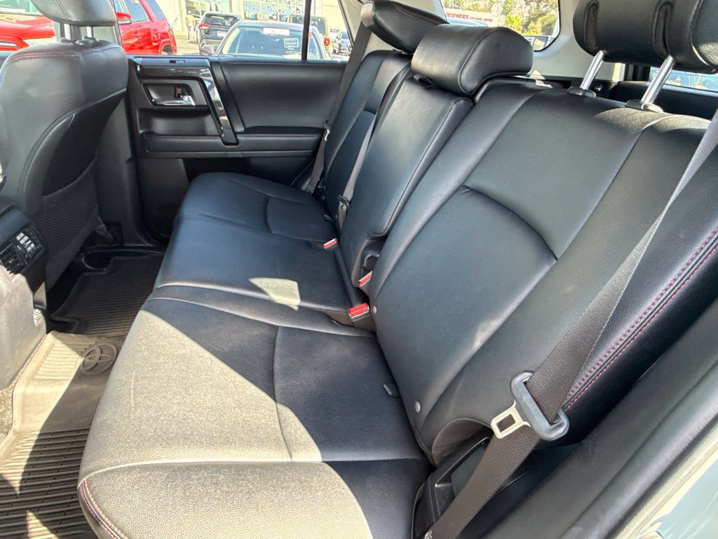 Certified 2022 Toyota 4Runner TRD Off-Road Premium AWD/4WD image 30