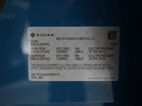 Used 2023 Rivian R1S Adventure image 28