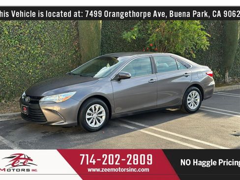 Used 2015 Toyota Camry LE image 12