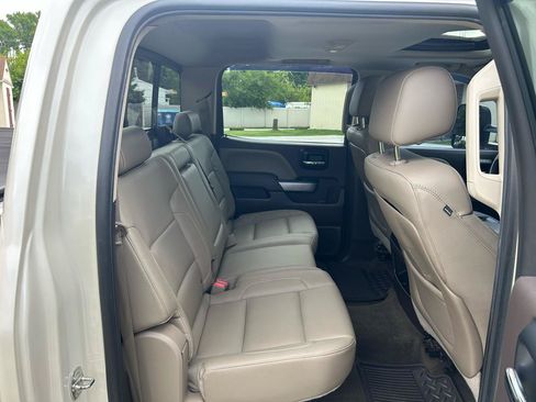 Used 2014 Chevrolet Silverado 1500 LTZ Z71 w/ LTZ Plus Package AWD/4WD image 17