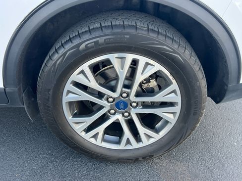 Certified 2021 Ford Escape SEL image 14