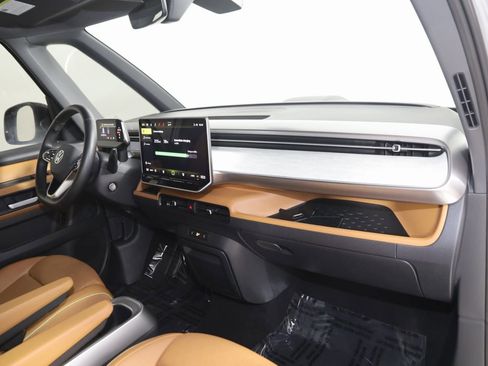 Used 2025 Volkswagen ID. Buzz Pro S image 52