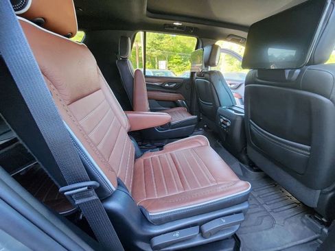 Used 2023 GMC Yukon Denali Ultimate AWD/4WD image 21