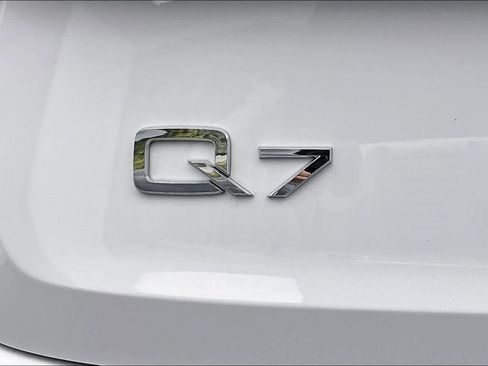 Used 2023 Audi Q7 Premium Plus w/ Premium Plus Package image 33